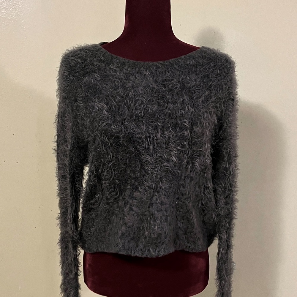 Abercrombie & Fitch gray crew neck sweater